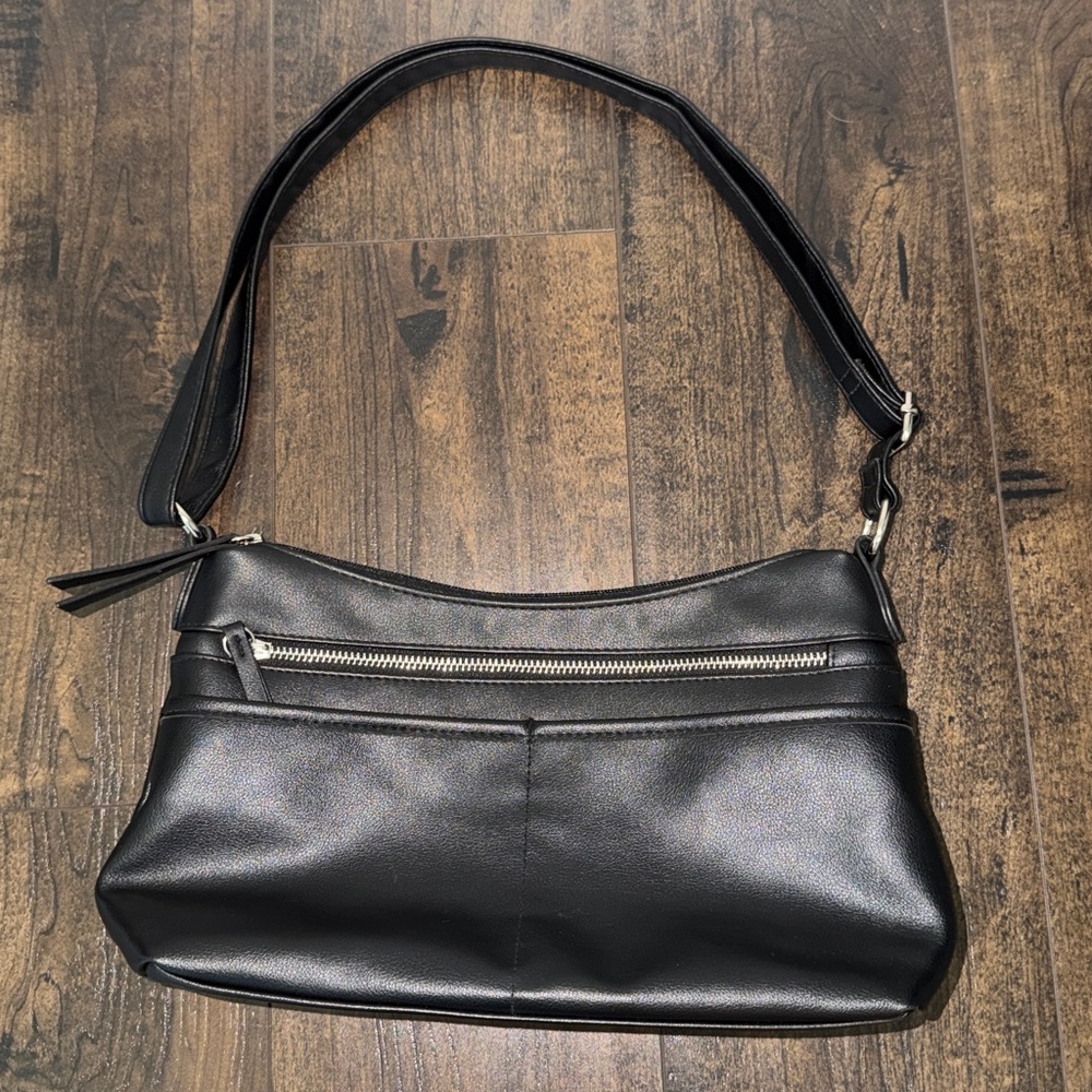 NWOT Black Mufti-Pocket Shoulder Bag